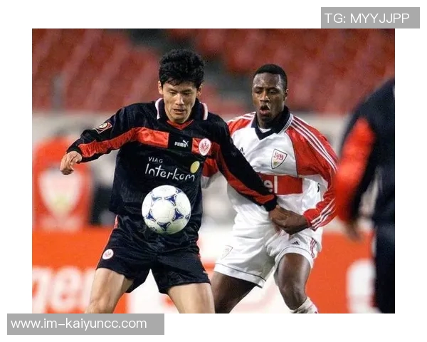 德甲官方祝贺杨晨52岁生日称赞其为中国德甲第一人贡献16球10助 德甲官方祝贺杨晨52岁生日称赞其为中国德甲第一人贡献16球10助