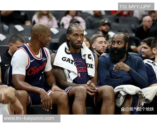 快船赛季风云:小卡阴阳合同引发战绩波动与保罗离队的北伐之路与哈登的去向探讨 快船赛季风云:小卡阴阳合同引发战绩波动与保罗离队的北伐之路与哈登的去向探讨